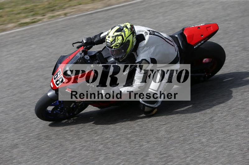 /10 20.04.2026  Pluess Moto Sport ADR/Freies Fahren/68